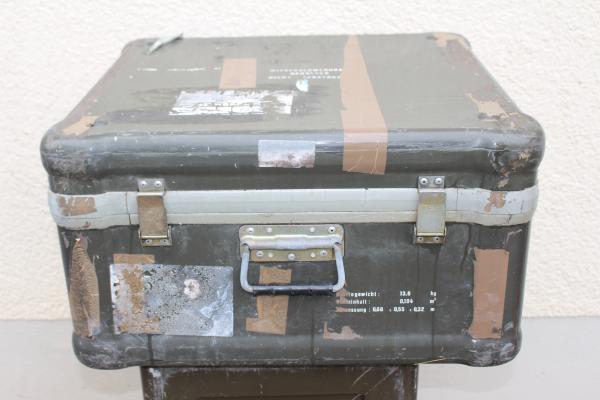 Transportkiste Kiste Bundeswehr Transportbox GFK Lhotelier Mont 60x55x32 Gebr N2
